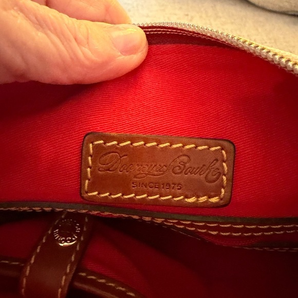 Dooney & Bourke Navy, Red,& Cream Striped Canvas Crossbody Bag EUC 10x101/2 - Picture 13 of 14